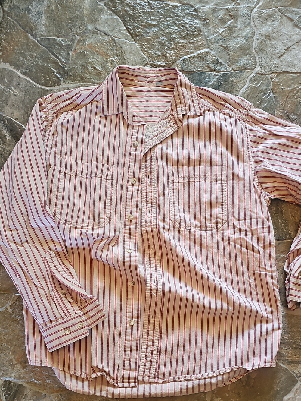 Men's Long-Sleeve Button-Up Shirt